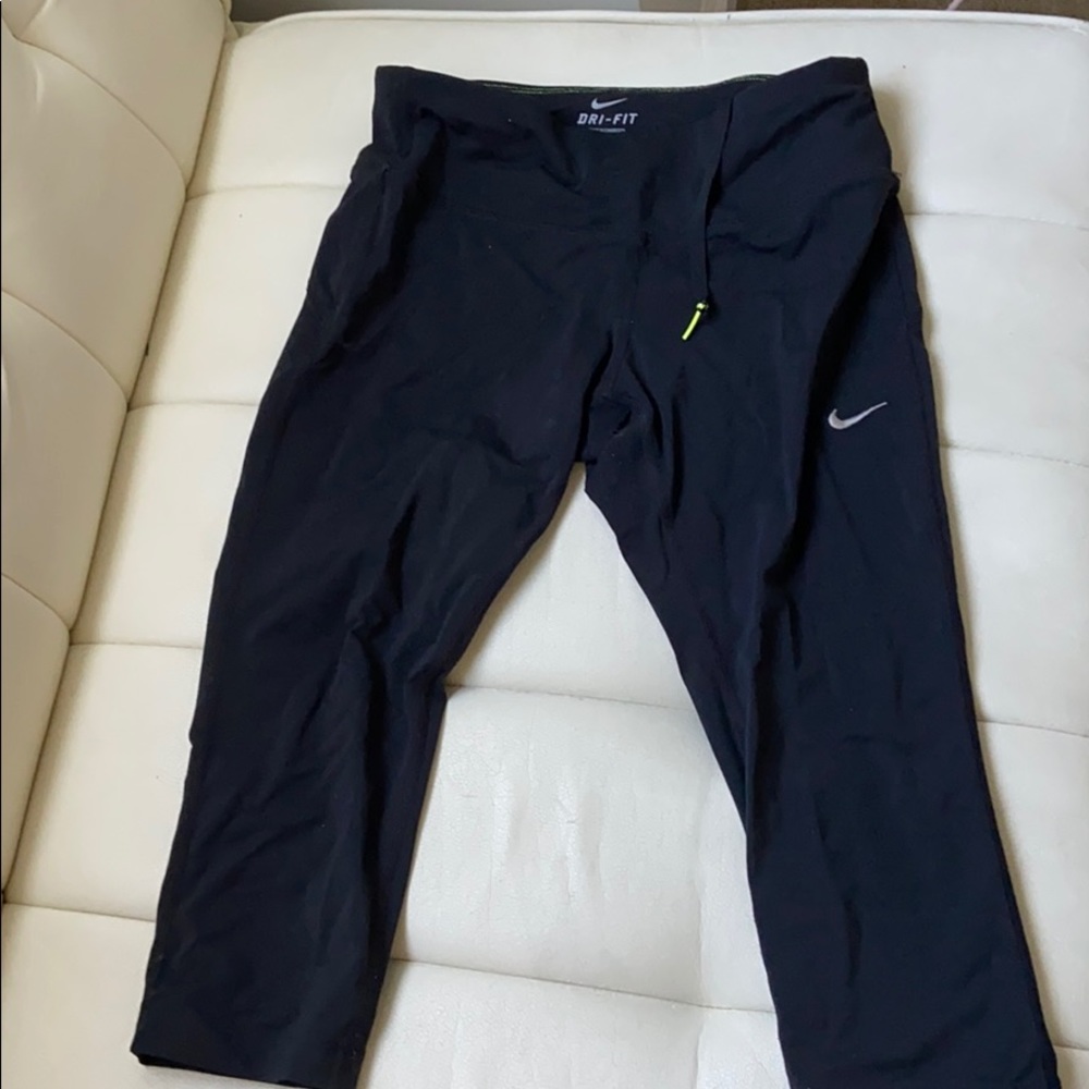 Nike cropped workout pants
